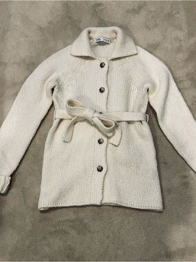 Zara woman Cream Knit Button-Up Belted Cardigan